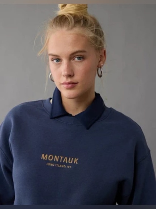 American Eagle Outfitters Tops - AE Everyday Luxe Graphic Crew Neck Sweatshirt “Montauk Long Island NY”